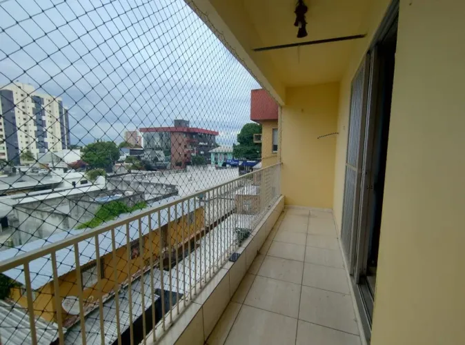 Condomínio Uatumã Adrianópolis Locação Apartamento 