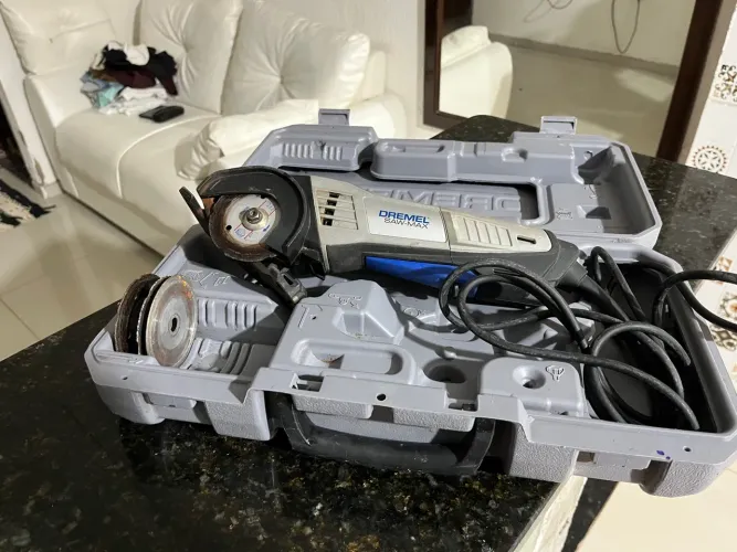 Dremel Saw-Max com acessórios