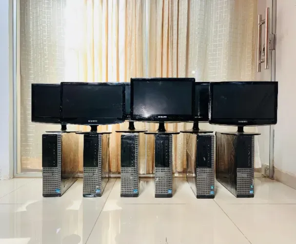 Computador Completo dell i7, 8gb, ssd 120gb, monitor 16, 17, wifi, som