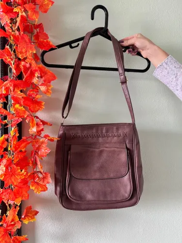 Bolsa de Ombro Marrom Elegante