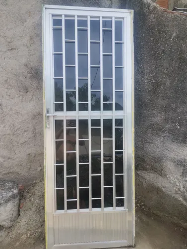 Porta 210/80 usada 3mm abre as duas partes alumínio de vidro tijolinho 
