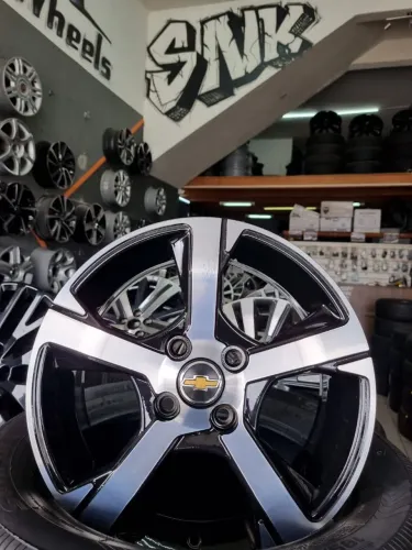 Jogo de rodas novas aro 15 4x100 Chevrolet Onix