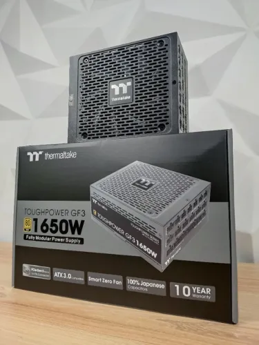 Fonte 1650w Thermaltake - 600W PCIe 5.0.  Toughpower GF3 1650W Gold - TT Premium Edition