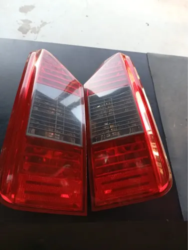 Par De Lanterna Fiat Idea 2005 A 2009 Original