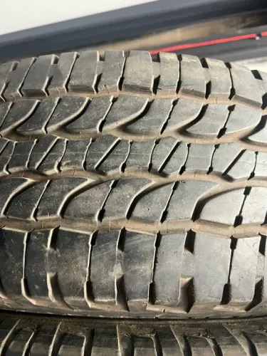 Pneu 245/65/17 Michelin
