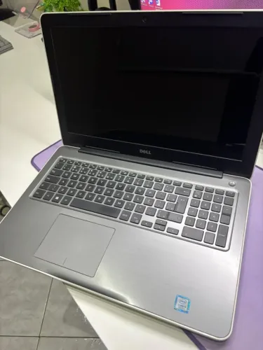 Notebook Dell Inspiron 15 5567 15.6'' i5-7200U HD 1TB 8GB Windows 10 Branco