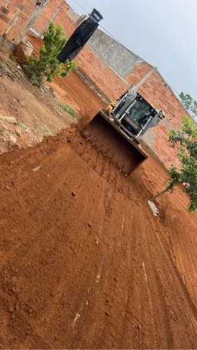 Serviços de Terraplanagem com bobcat
