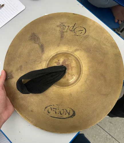 Par de pratos fanfarra orion opus 13?!!