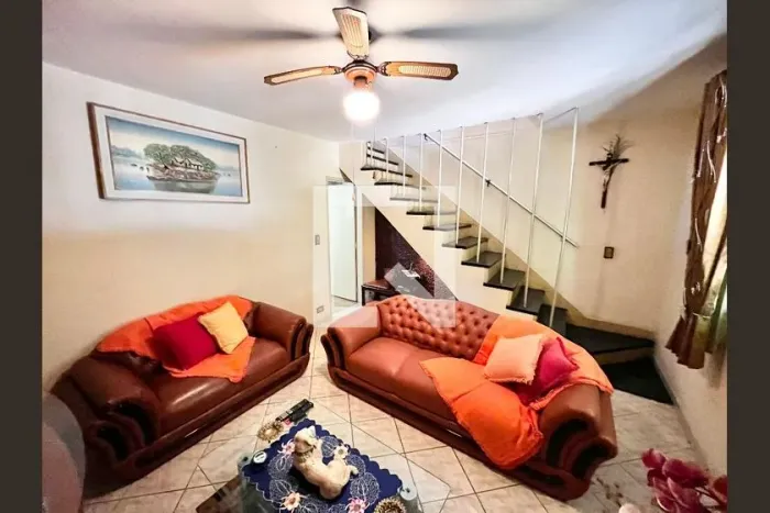 Casa à Venda - Vila Santista, 2 Quartos, 120 m2