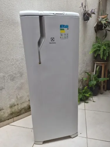 Geladeira Eletrolux