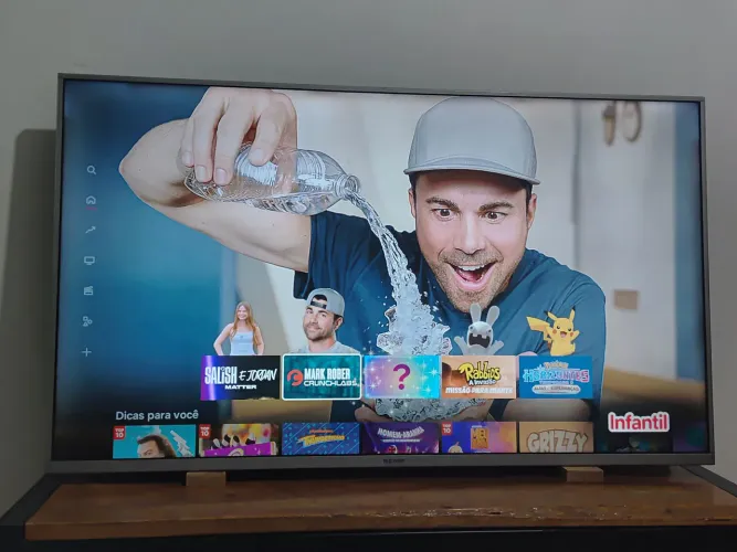 Vendo Tv 50 Smart 4k Ultra HD. Netflix. YouTube. Wi-Fi.