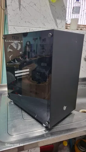 Ryzen 3 2200G+16GB RAM
