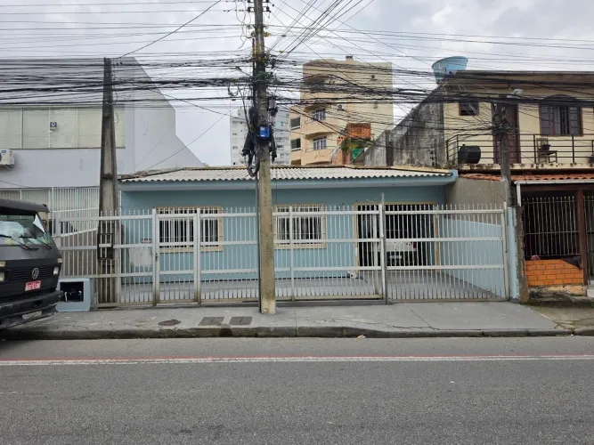 Casa comercial