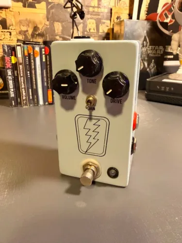 PEDAL JHS SUPERBOLT V2