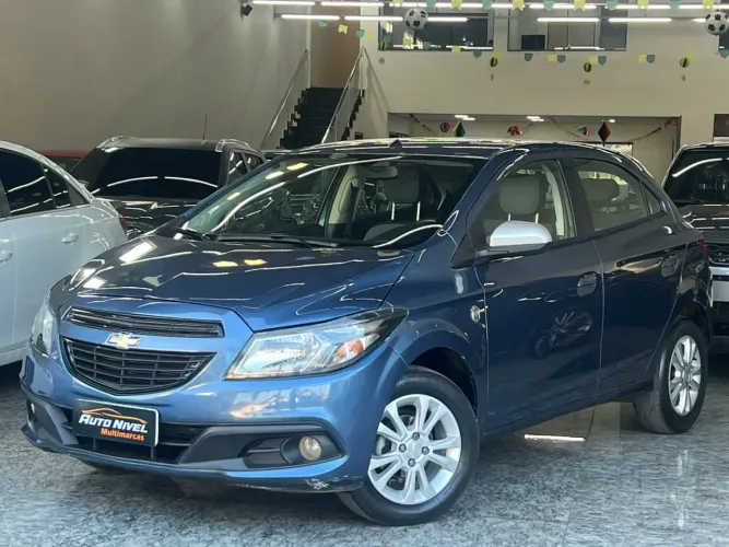 Chevrolet Onix Hatch Selecao 1.0 8V Flex Mec. 4P 2015