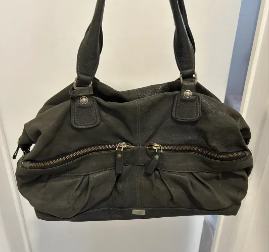 Bolsa feminina em couro legítimo 