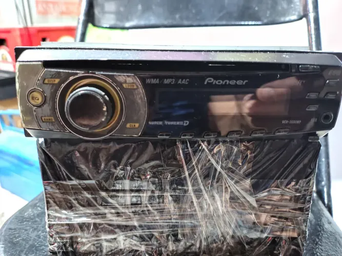 Rádio automotivo antigo Pioneer