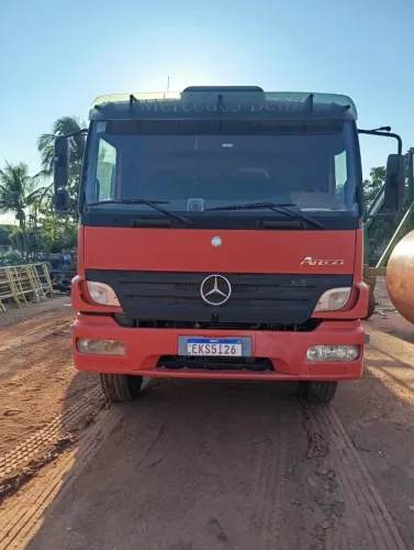 Vende-se caminhão Mercedes-bens ATEGO 2425 , 2010 munk TKA modelo 16.700 com Guincho cabo