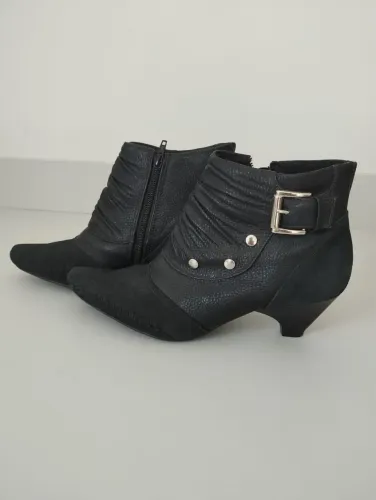Bota preta 37