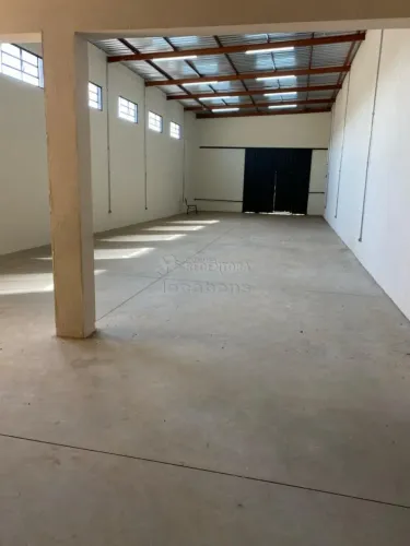 Imóvel Residencial e Comercial.