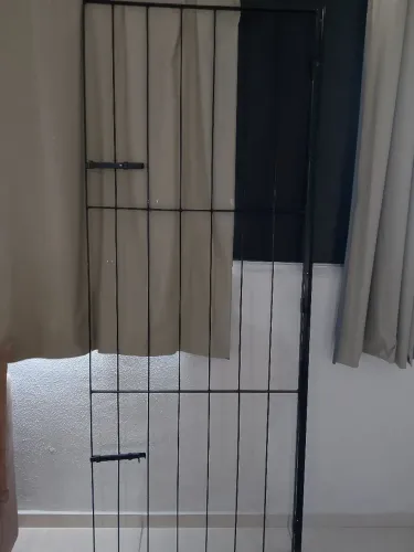 Grade de porta