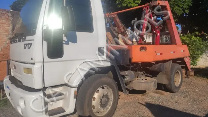 FORD CARGO 1717 ANO 2003 COM POLY SIMPLES