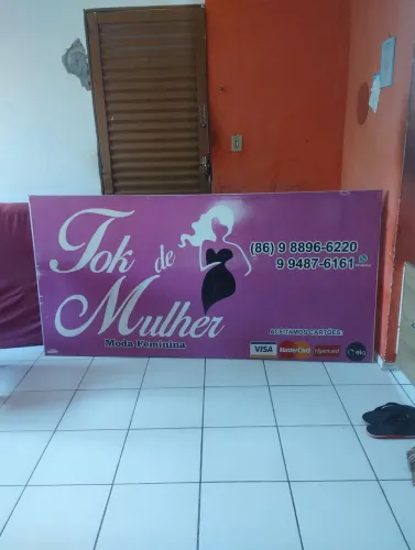Vendo placa de loja 2 metros de largura e 1altura