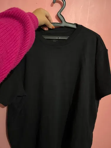 Camiseta preta G
