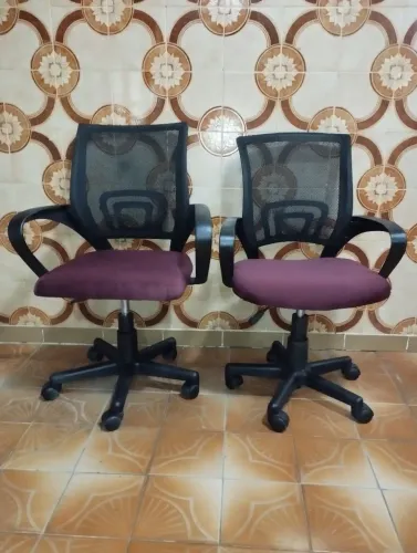 Par de Cadeiras de escritório