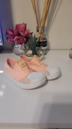 Tênis Adidas tam 22