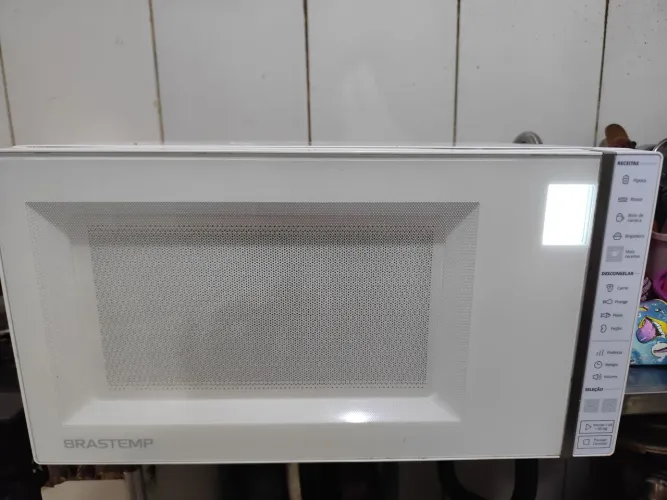 Microondas Brastemp 32 litros painel digital