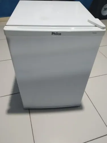 Frigobar Philco 67L - 127v