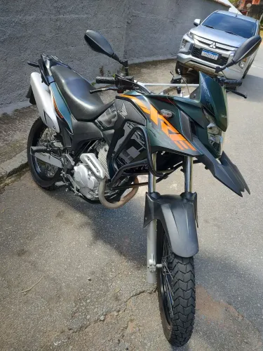 Vendo XRE 300 adiventure