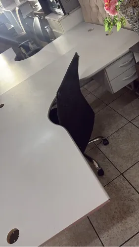 Mesa em L