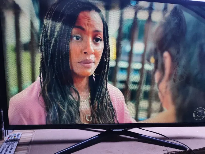 Vendo tv 39 polegadas