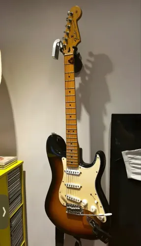 Guitarra Fender novíssima!