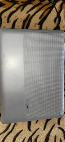 Notbook sim funcionando ( retirar peças)