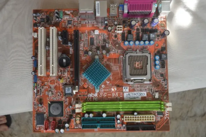 Placa mãe ABIT SG-95