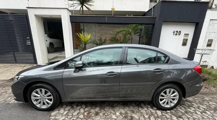 Honda Civic Sedan LXS 1.8/1.8 Flex 16V Aut. 4P 2014