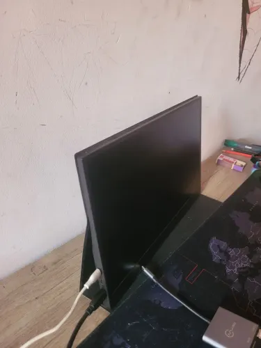 Monitor 15.4 bettdow