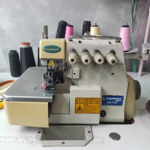 Máquina industrial interloque/overloque novinha urgente barato para desocupar