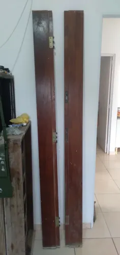 Porta de Madeira Maciça 2,10x0,80 - Completa com Batente