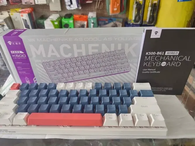 Teclado Machenike K500-B61 RGB Switch Red - Novo