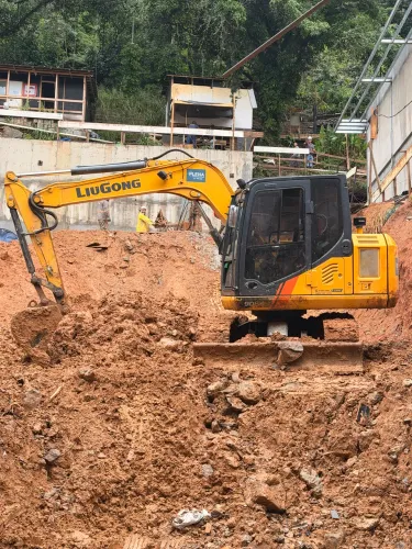 Escavadeira Liugong 8 Ton - 2024
