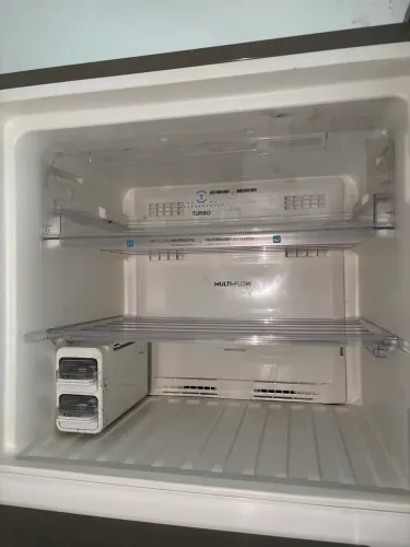Geladeira Electrolux Frost Free Inox 431L - Excelente Estado - 220V
