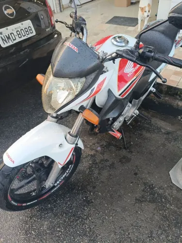 CB 300 R