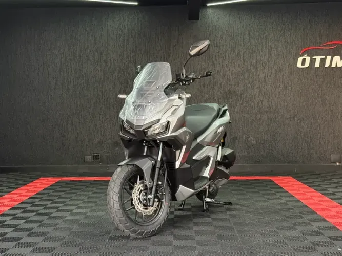 Honda ADV 160cc Gasolina 2026