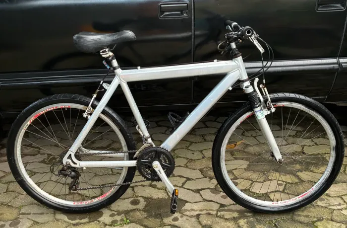 Bike de alumínio aro 26