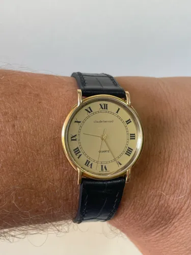 Relógio Claude Bernard Swiss Made - Estilo Clássico Slim - Dourado