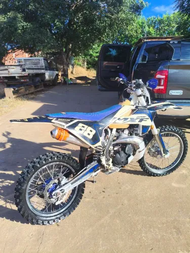 MXF 250 2T EM ÓTIMO ESTADO DE CONSERVAÇÃO
